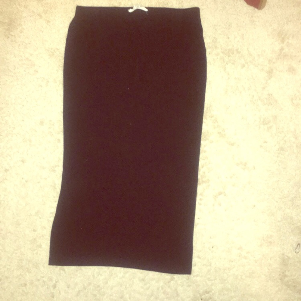 Black midi body con skirt